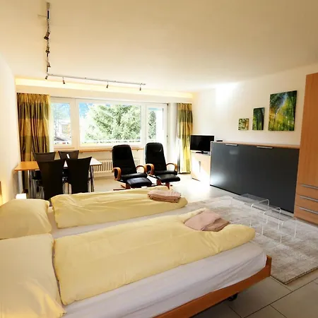 Haus Cristal *